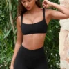 Reggiseno sportivo Soft Active con cuciture a vista in nero Reggiseno sportivo Soft Active con cuciture a vista in nero