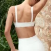 Reggiseno sportivo Soft Active con cuciture sagomate in color crema Reggiseno sportivo Soft Active con cuciture sagomate in color crema