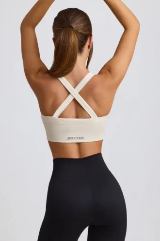 Reggiseno sportivo Super Sculpt senza cuciture con spalline incrociate sulla schiena in bianco