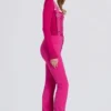 Salopette impermeabile a vita alta con bretelle in rosa magenta Salopette impermeabile a vita alta con bretelle in rosa magenta