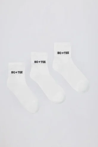 Set di calzini corti a costine in bianco
