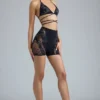 Shorts a vita alta decorati Bonnie in nero Shorts a vita alta decorati Bonnie in nero