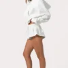 Shorts a vita media in color latte Shorts a vita media in color latte
