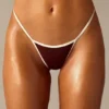 Slip a triangolo Old Money in marrone per le Parti Inferiori del Bikini Slip a triangolo Old Money in marrone per le Parti Inferiori del Bikini