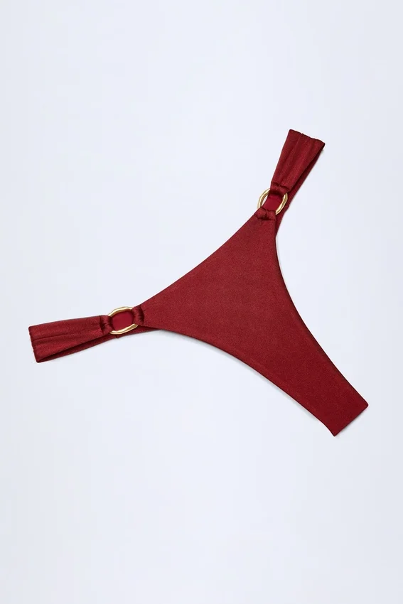 Slip Bikini con dettagli metallici St Barts in Dark Cherry Slip Bikini con dettagli metallici St Barts in Dark Cherry