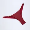Slip Bikini con parti inferiori in perline, color ciliegia scuro Slip Bikini con parti inferiori in perline, color ciliegia scuro