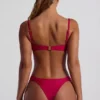 Slip Bikini con spalline larghe impreziosite da perline in rosa lampone Slip Bikini con spalline larghe impreziosite da perline in rosa lampone