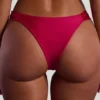 Slip Bikini con spalline larghe impreziosite da perline in rosa lampone Slip Bikini con spalline larghe impreziosite da perline in rosa lampone