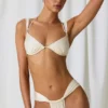 Slip Bikini Mahina con arricciature in bianco perla Slip Bikini Mahina con arricciature in bianco perla