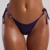 Top bikini a triangolo con doppio spalline e decorazioni in perline Boracay in viola intenso Top bikini a triangolo con doppio spalline e decorazioni in perline Boracay in viola intenso