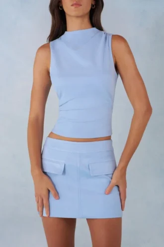 Top a collo alto in finta pelle scamosciata Aurelle  in blu tenue