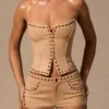 Top a corsetto con allacciatura Ailoria in color cuoio Top a corsetto con allacciatura Ailoria in color cuoio