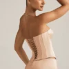 Top a corsetto con lacci Araminta in beige dorato Top a corsetto con lacci Araminta in beige dorato