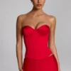 Top a corsetto con lacci Araminta in rosso fuoco