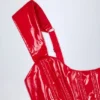 Top a corsetto con lacci in vinile Lamiya in rosso fuoco Top a corsetto con lacci in vinile Lamiya in rosso fuoco