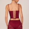 Top a corsetto con lacci Jemara in rosso ciliegia
