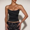 Top a corsetto drappeggiato in raso Yulea con allacciatura in nero e viola