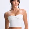 Top a fascia con davanti intrecciato Edie in Modal bianco Top a fascia con davanti intrecciato Edie in Modal bianco