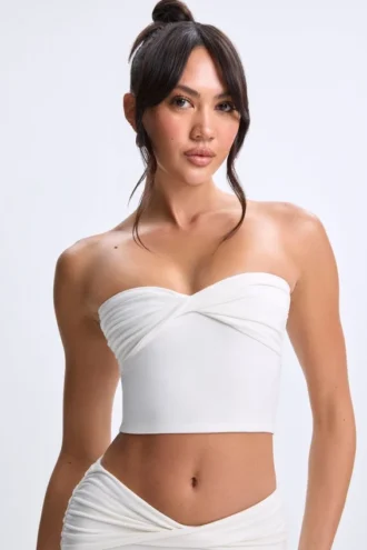 Top a fascia con davanti intrecciato Edie in Modal bianco