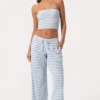 Pantaloni a vita bassa in jersey a costine a righe blu Pantaloni a vita bassa in jersey a costine a righe blu