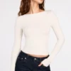 Top a maniche lunghe con arricciature in modal a coste Luisa, color avorio Top a maniche lunghe con arricciature in modal a coste Luisa, color avorio