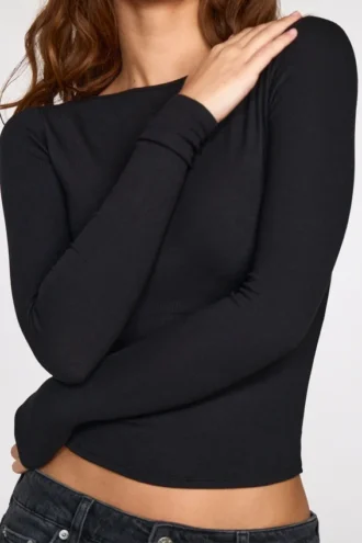 Top a maniche lunghe con arricciature in modal a coste Luisa, nero