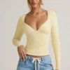 Top a maniche lunghe con ruches Emry Modal in giallo crema Top a maniche lunghe con ruches Emry Modal in giallo crema