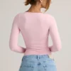 Top a maniche lunghe con ruches Emry Modal in rosa confetto Top a maniche lunghe con ruches Emry Modal in rosa confetto