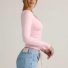 Top a maniche lunghe con ruches Emry Modal in rosa confetto Top a maniche lunghe con ruches Emry Modal in rosa confetto