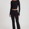 Top a maniche lunghe con scollo a barchetta in Modal Charliane, nero Top a maniche lunghe con scollo a barchetta in Modal Charliane, nero