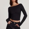 Top a maniche lunghe con scollo a barchetta in Modal Charliane, nero Top a maniche lunghe con scollo a barchetta in Modal Charliane, nero