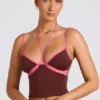 Top a spalline con bordi a contrasto Rocio in marrone cioccolato Top a spalline con bordi a contrasto Rocio in marrone cioccolato