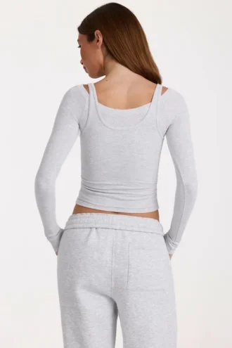 Top a strati in Modal grigio melange