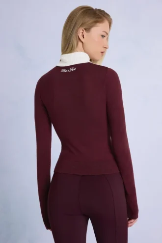 Top aderente a maniche lunghe in maglia color bordeaux