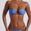 Slip Bikini a vita alta con decorazioni in perline Palau in blu polvere Slip Bikini a vita alta con decorazioni in perline Palau in blu polvere
