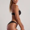 Top bikini a fascia Praslin con perline in nero Top bikini a fascia Praslin con perline in nero