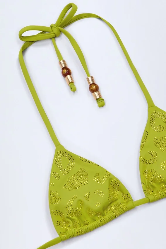 Top bikini a triangolo con dettagli decorativi Comoros in verde oliva Top bikini a triangolo con dettagli decorativi Comoros in verde oliva