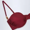 Top bikini con ferretto e ruches impreziosito da perline Bruny in ciliegia scuro Top bikini con ferretto e ruches impreziosito da perline Bruny in ciliegia scuro