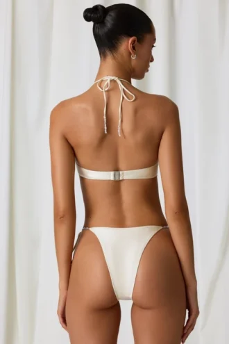 Top bikini con ferretto e scollo all’americana Tahiti in bianco perla
