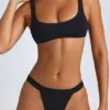 Top bikini Malibu con scollo rotondo in nero