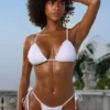 Top bikini triangolare con collo all’americana Crinkle Swim in bianco Top bikini triangolare con collo all’americana Crinkle Swim in bianco