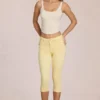 Top con lacci sul retro in modal Norelle, colore avorio Top con lacci sul retro in modal Norelle, colore avorio