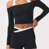 Top con spalle scoperte in morbido jersey nero
