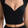 Top Cora in Modal con maniche ad aletta e ruches, colore nero