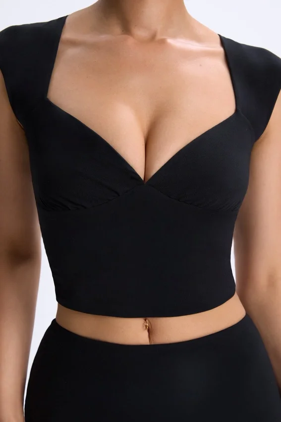 Top Cora in Modal con maniche ad aletta e ruches, colore nero
