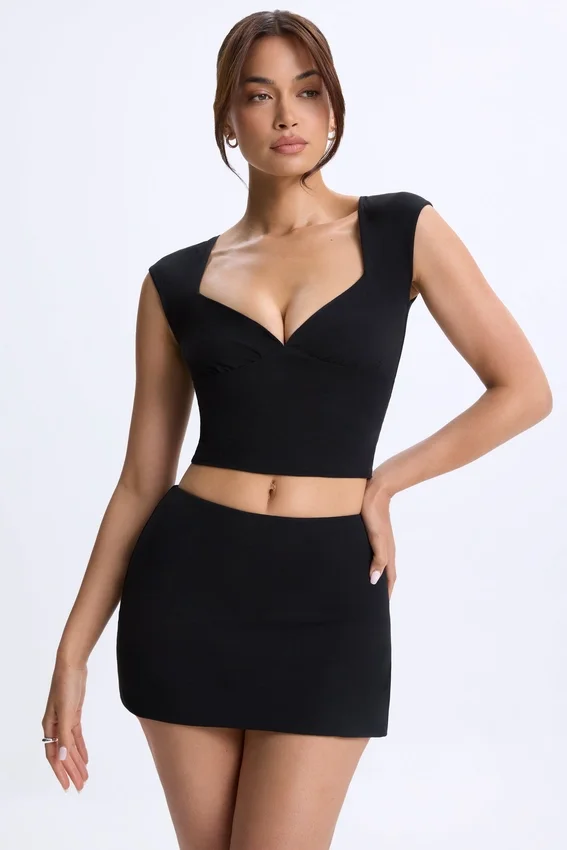 Top Cora in Modal con maniche ad aletta e ruches, colore nero
