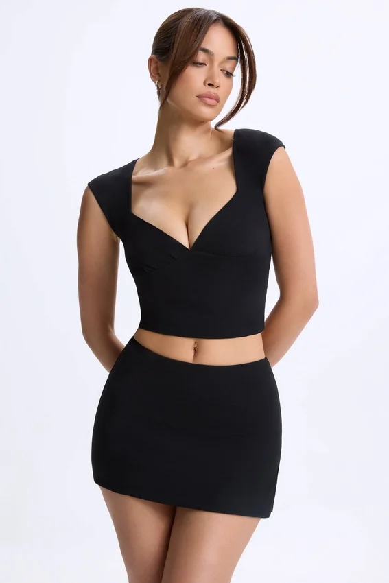 Top Cora in Modal con maniche ad aletta e ruches, colore nero