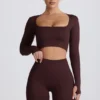 Top corto a maniche lunghe senza cuciture Super Sculpt color cioccolato Top corto a maniche lunghe senza cuciture Super Sculpt color cioccolato