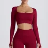 Top corto a maniche lunghe senza cuciture Super Sculpt in bordeaux Top corto a maniche lunghe senza cuciture Super Sculpt in bordeaux