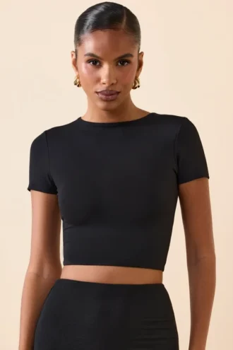 Top corto con maniche ad aletta Myaree in nero